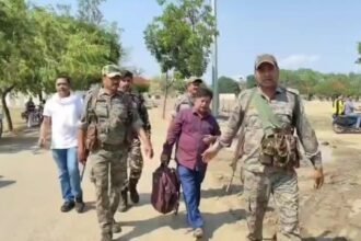 घूसखोर राजस्व कर्मचारी को ACB ने रंगे हाथ रिश्वत लेते किया गिरफ्तार, कोडरमा अंचल कार्यालय में हुई कार्रवाई