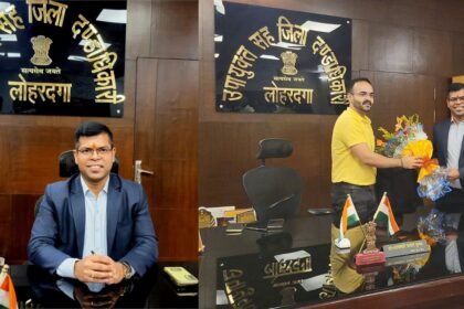 डॉक्टर कुमार ताराचंद ने लोहरदगा के 42वें उपायुक्त के रूप में पद्भार संभाला, कोरोना काल में मरीजों का इलाज करने की वजह से हुई थी खूब वाहवाही