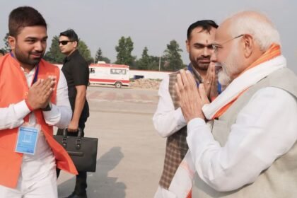 मनीष कश्यप पीएम मोदी की रैली फ्लॉप करने जुटे, लोगों से विक्रमगंज में नहीं जाने की कर रहे है अपील, जानिये क्यों हुए BJP से बागी