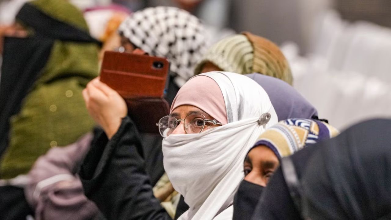 Bihar में रह रही पाकिस्तान की 28 महिलाएं पुलिस की निगरानी में, वीजा के लिए फिर से देना होगा आवेदन