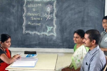 बिहार में प्राइवेट की तरह सरकारी स्कूलों में भी होगी पेरेंट्स-टीचर मीटिंग, शिक्षा विभाग ने जारी किया आदेश