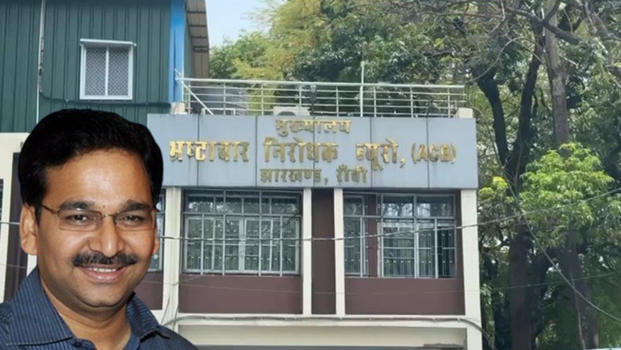 विनय चौबे की तबीयत बिगड़ी, शराब घोटाला में गिरफ्तार IAS अधिकारी को रिम्स में किया गया भर्ती