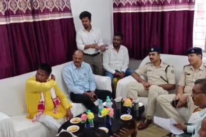 ढुलू महतो को आया गुस्सा, कंपनी के GM को धमकाया, कहा-'मारकर मुंह फोड़ देंगे', पुलिस अधिकारी देखते रहे तमाशा