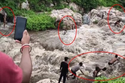 बिहार में रविवार की छुट्टी मनाने गए पर्यटक वॉटरफॉल में फंसे, ऐसे बची सैलानियों की जांच