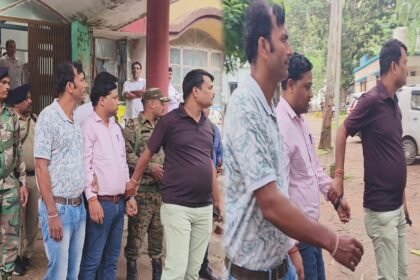 लोहरदगा में ACB की बड़ी कार्रवाई, ग्रामीण विकास विशेष प्रमंडल का कैशियर रिश्वत लेते रंगे हाथ गिरफ्तार