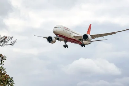 Air India के विमान को बम से उड़ाने की धमकी,फुकेट से नई दिल्ली आ रही थी फ्लाइट, थाइलैंड में हुई इमरजेंसी लैंडिंग