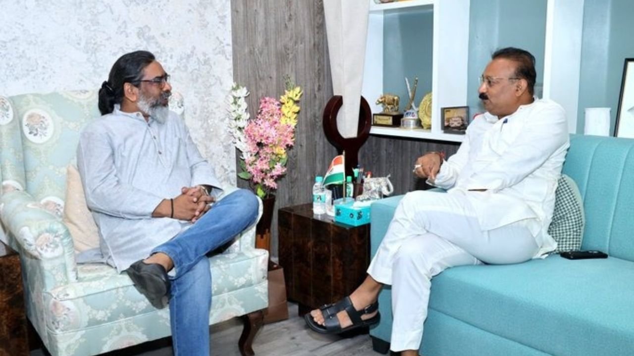 बिहार चुनाव को लेकर झारखंड में हलचल तेज, नीतीश कुमार के मंत्री ने की हेमंत सोरेन से मुलाकात