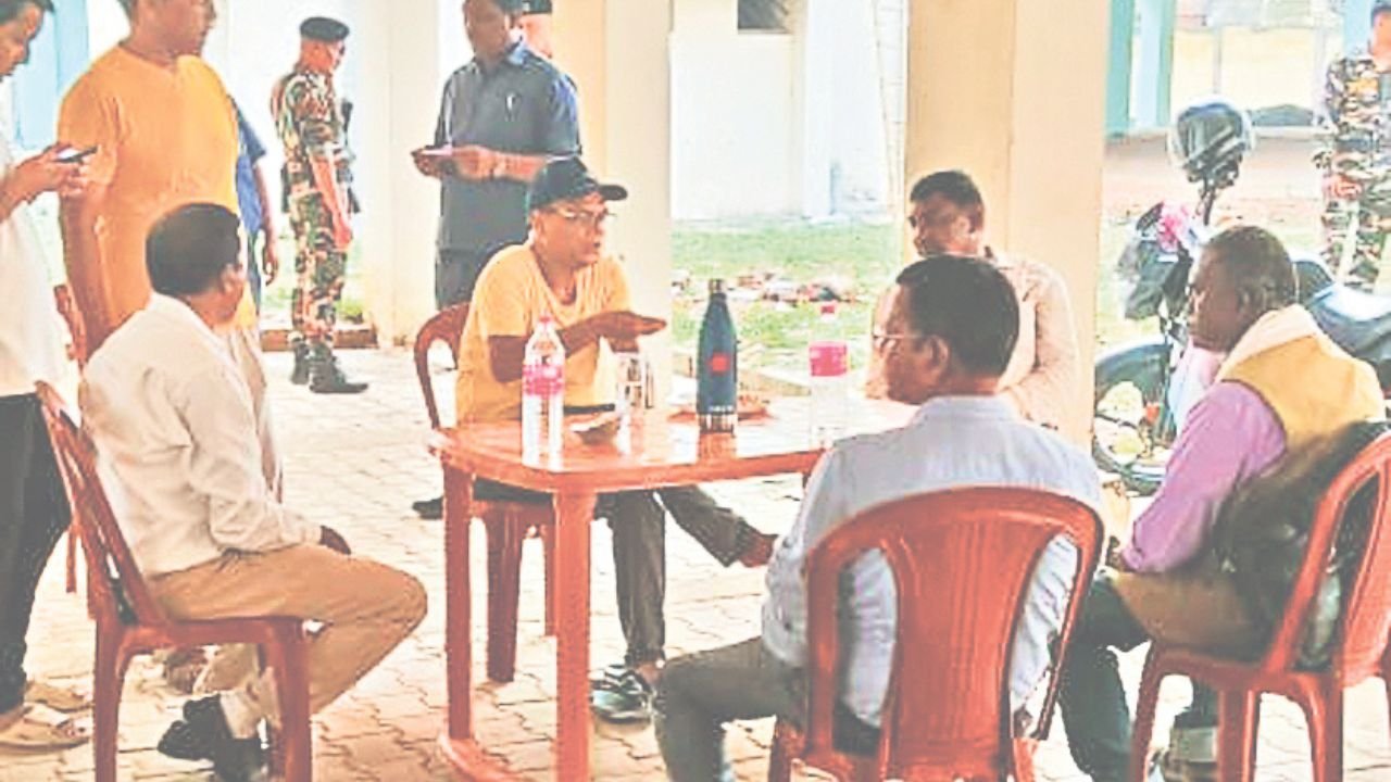 मंत्री के पहुंचने से पहले ही गुल हो गई बिजली, चमरा लिंडा हो गए पसीने-पसीने, बिना निरीक्षण के ही लौटना पड़ा