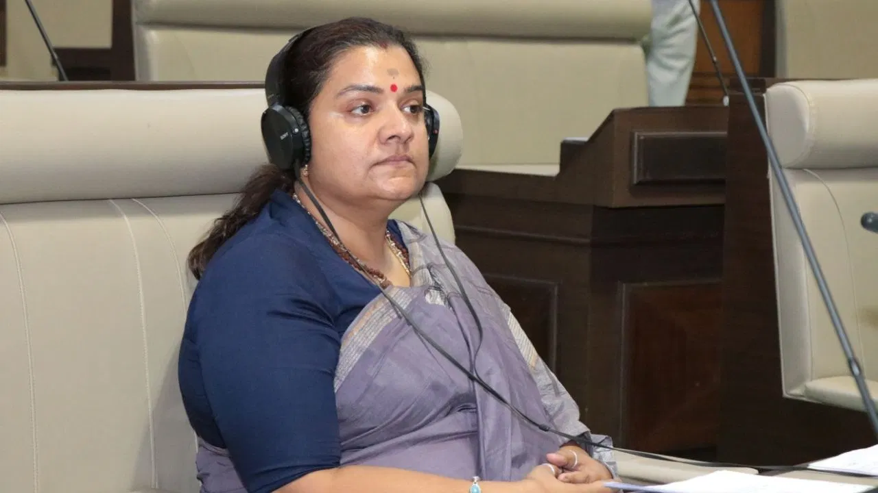 श्वेता सिंह की मुश्कलें बढ़ी, राजभवन ने निर्वाचन आयोग से पूछा-बोकारो विधायक का मामला ऑफिस ऑफ प्रॉफिट का तो नहीं