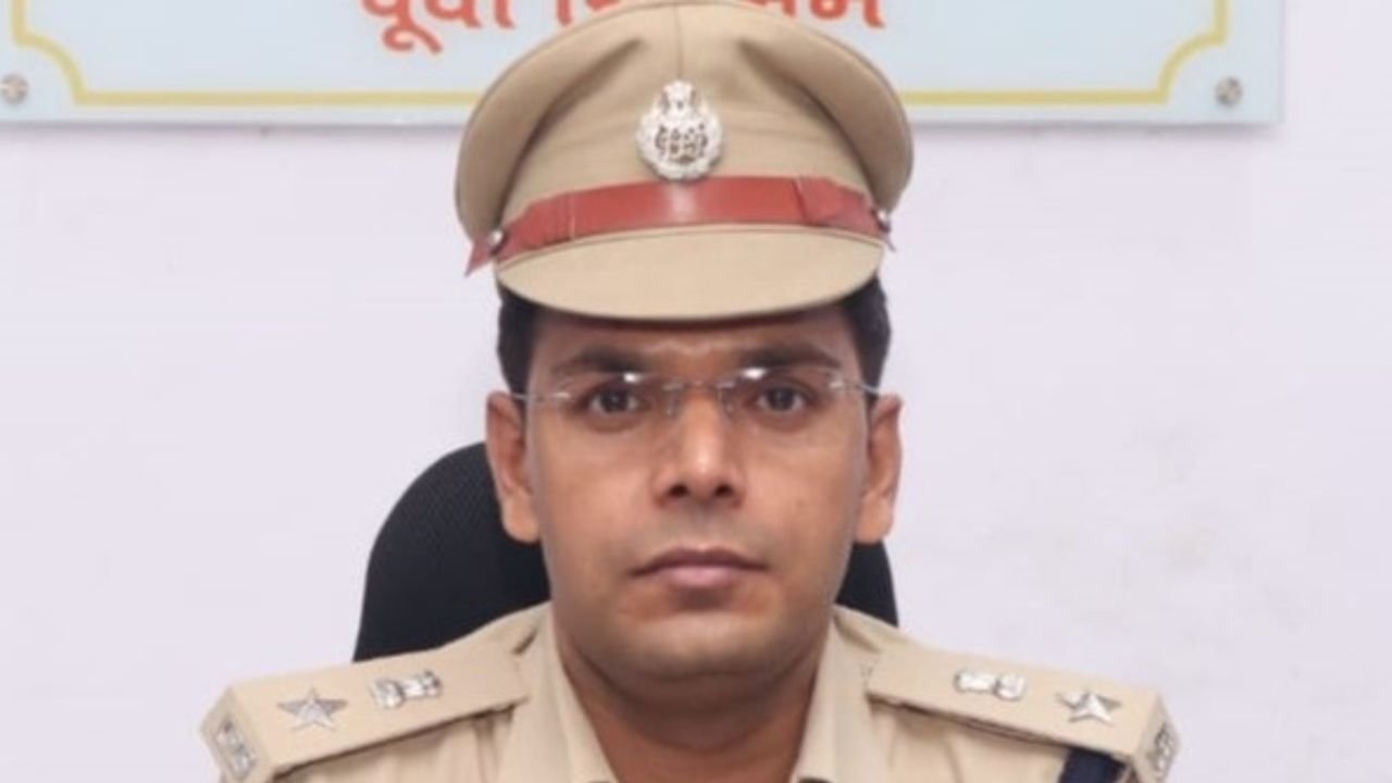 धनबाद SSP प्रभात कुमार के नाम पर बना फेक फेसबुक अकाउंट, कई लोगों से किया गया संपर्क