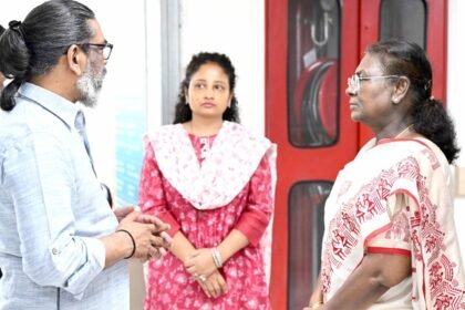 राष्ट्रपति द्रौपर्दी मुर्मू ने शिबू सोरेन से की मुलाकात, हेमंत और कल्पना से दिशोम गुरू के स्वास्थ्य को लेकर ली जानकारी