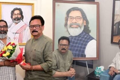 मुख्यमंत्री हेमंत सोरेन से मिले लोहरदगा सांसद सुखदेव भगत, विकास से जुड़े विषयों पर हुई चर्चा