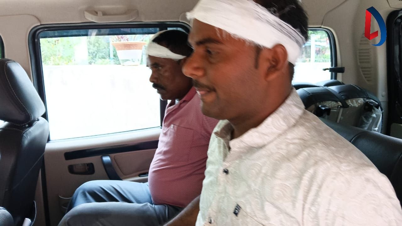 रांची के लापुंग में पुलिस टीम पर हमला, थाना प्रभारी सहित दो घायल