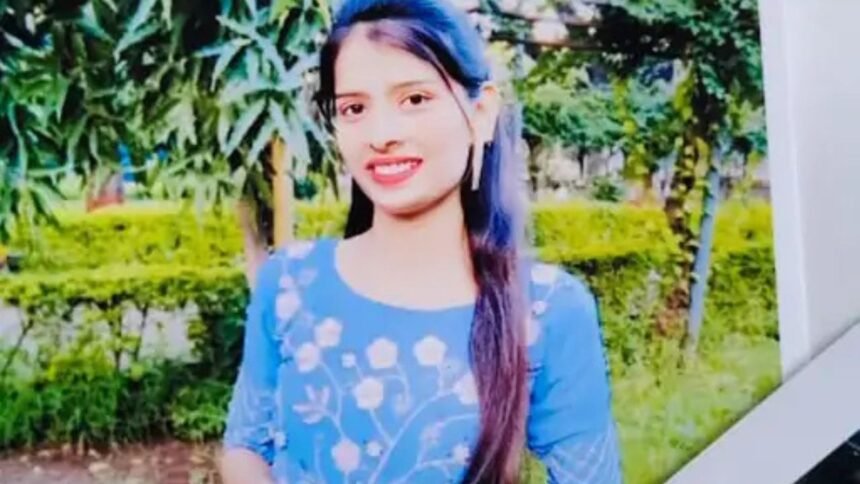 झारखंड में शादी के 20 दिन बाद पति को छोड़कर पत्नी फरार, गहने और कैश ले गई साथ 1 झारखंड में शादी के 20 दिन बाद पति को छोड़कर पत्नी फरार, गहने और कैश ले गई साथ