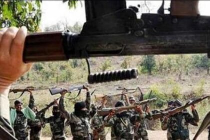 झारखंड में नक्सल अभियान और एनकाउंटर से खलबली, निर्णायक ऑपरेशन से पहले सरेंडर करने की तैयारी में कई नक्सली