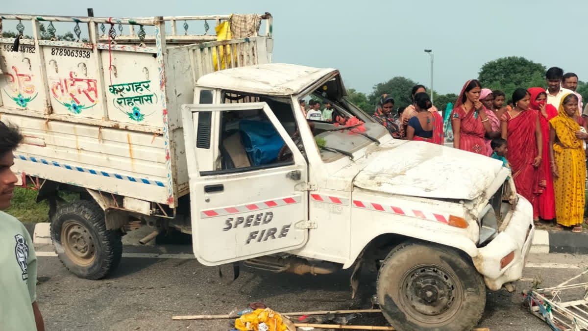 झारखंड में भीषण सड़क हादसे में तीन मजदूर की मौत, 20 से ज्यादा घायल, धान रोपनी के लिए जा रहे थे बिहार