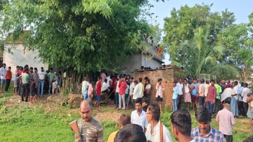 प्रेमी की लाश संदेहास्पद स्थिति में प्रेमिका के घर मिला, पिता ने लगाया हत्या का आरोप