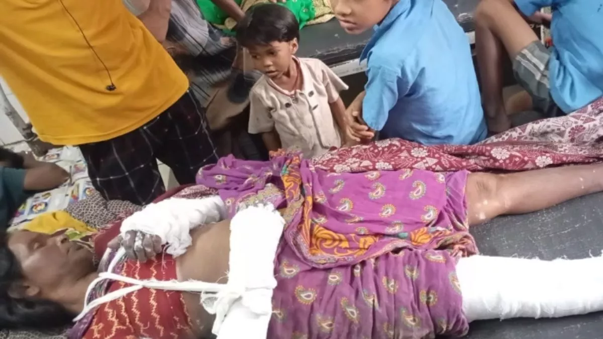 बिहार के बांका में डायन बताकर बुजुर्ग महिला के हाथ-पैर तोड़े, बचाने आई बहू को भी नहीं छोड़ा