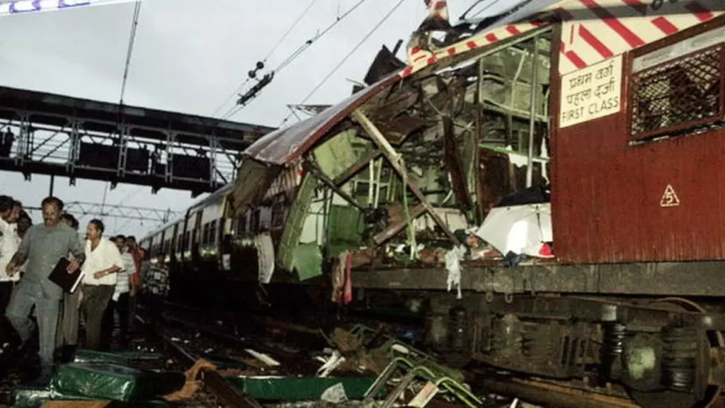 Mumbai Train Blasts:ट्रेन ब्लास्ट के सभी 12 आरोपी बरी, 180 लोगों की हुई थी मौत