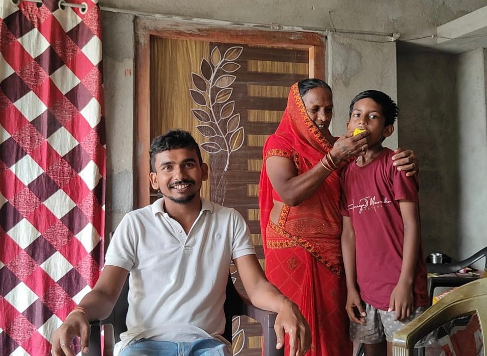 रांची में डिलीवरी बॉय का काम करने वाले ने पाई JPSC परीक्षा में सफलता, बनेगा झारखंड में प्रशासनिक अधिकारी 3 GwtVEASWoAA6rEa