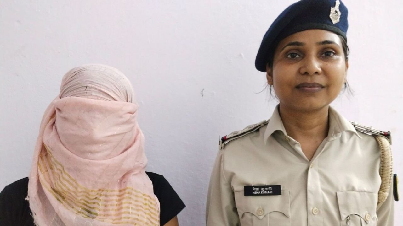 साइबर फ्रॉड मामले में मगही सिंगर ममत गिरफ्तार, ऑनलाइन लोन दिलाने के नाम पर देती थी झांसा