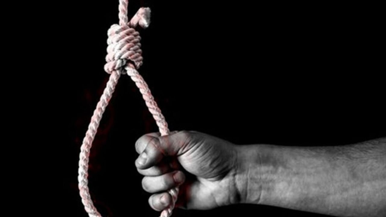 पत्नी और ससुराल वाले करते थे परेशान, पीड़ित पति घरवालों को वीडियो कॉल लगा फांसी से झूल गया