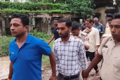 बिहार में घूसखोर राजस्व कर्मी हुआ अरेस्ट, विजलेंस की टीम ने 50 हजार रिश्वत लेते रंगे हाथ दबोचा