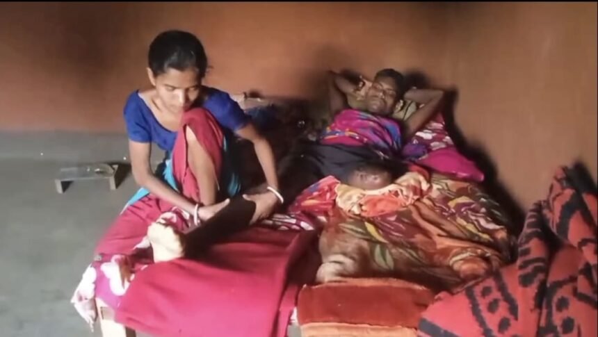 सारंडा से माओवादी खत्म लेकिन लैंड माइन बन रहे हैं ग्रामीणों के लिए खतरा, जंगल में पत्ता चुनने गए शख्स का पैर उड़ा 1 WhatsApp Image 2025 07 22 at 9.11.03 AM 1