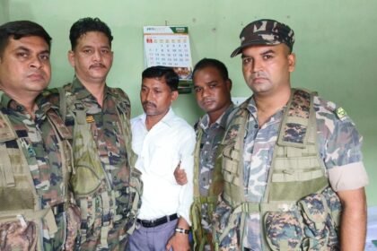 लातेहार में ACB की कार्रवाई, मनिका प्रखंड का रोजगार सेवक रिश्वत लेते रंगे हाथ गिरफ्तार