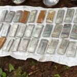 चाईबासा नक्सलियों के खिलाफ सुरक्षाबलों को मिली बड़ी कामयाबी, जमीन के नीचे छिपाए 35 लाख रुपये कैश बरामद