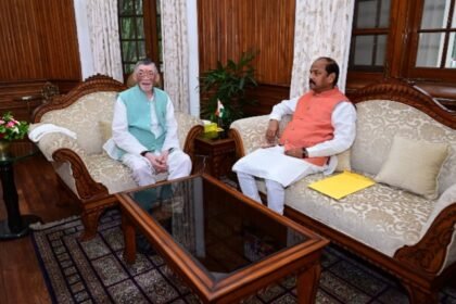 11वीं सिविल सेवा परीक्षा में अनियमितता का आरोप, गवर्नर ने कार्रवाई का दिया निर्देश, रघुवर दास ने की दी शिकायत