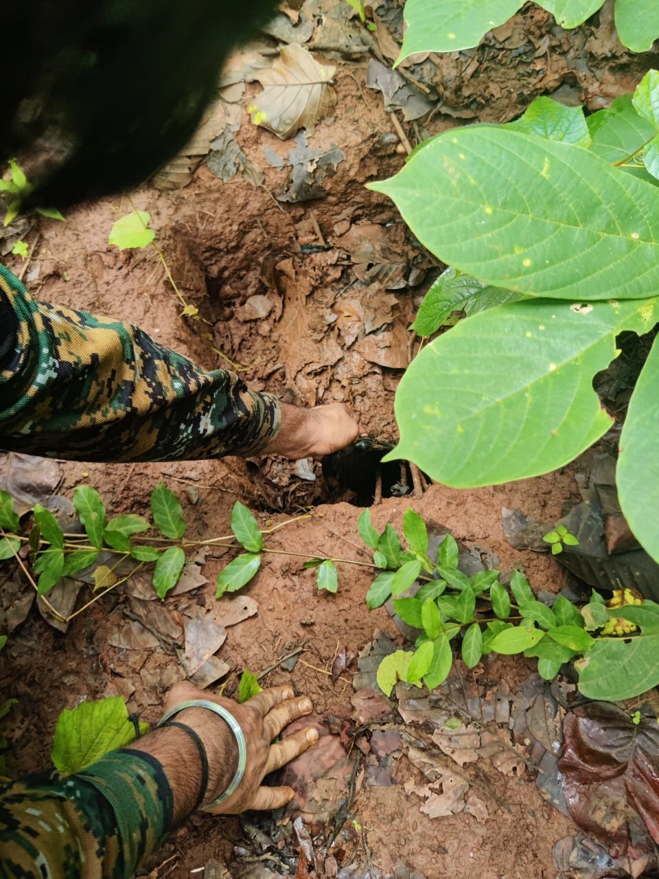 jh wes 01 the soldiers demolished the naxals bunkers recovered 2 ieds and other material and destroyed them images jh10021 11072025195828 1107f 1752244108 866