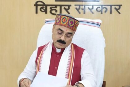 नीतीश सरकार के मंत्री जीवेश कुमार की बढ़ी मुश्किलें, नकली दवा केस में दोषी करार, विपक्ष ने मांगा इस्तीफा