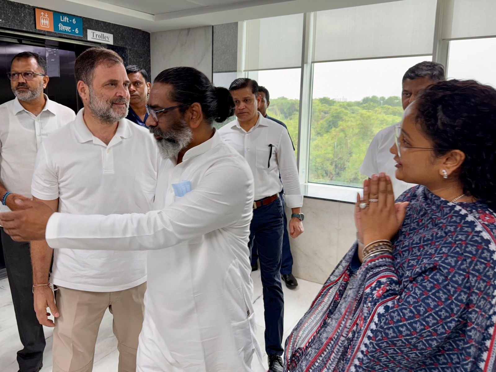 rahul gandhi and hemant soren1