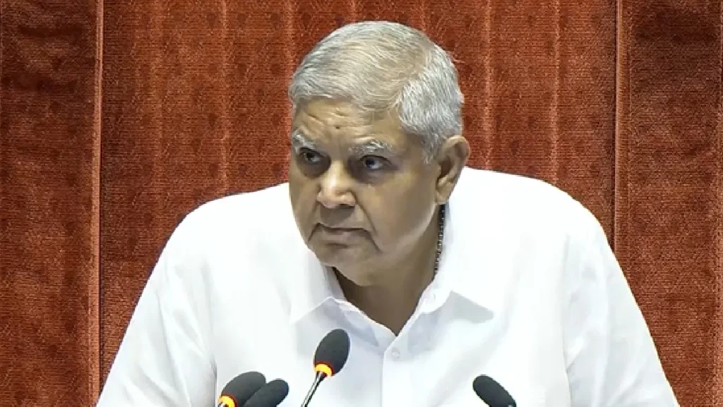 उपराष्ट्रपति और राज्यसभा के सभापति जगदीप धनखड़ ने दिया इस्तीफा, राजनीतिक गलियारों में मची खलबली