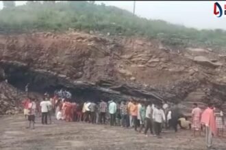 रामगढ़ में बड़ा हादसाः CCL के करमा प्रोजेक्ट सुगिया में चाल धंसा, 8 से 10 लोगों के दबे होने की सूचना