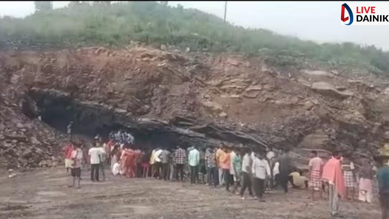 रामगढ़ में बड़ा हादसाः CCL के करमा प्रोजेक्ट सुगिया में चाल धंसा, 8 से 10 लोगों के दबे होने की सूचना