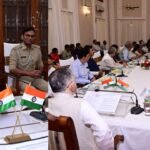 राज्यपाल संतोष गंगवार ने कुलपतियों के साथ की समीक्षा बैठक, सेशल लेट होने को लेकर दिखे सख्त