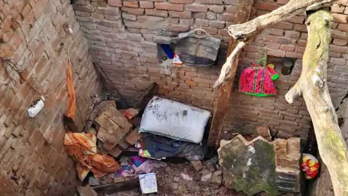 बिहार में घर की छत गिरने से दर्दनाक हादसा, दादी-पोते की मौत, भाई मलबे में फंसा
