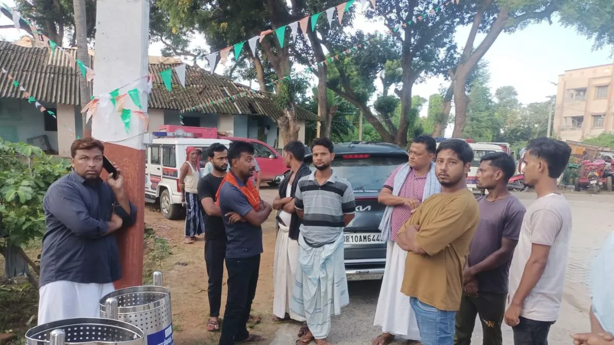 बिहार में अवैध बालू का कारोबार करने वाले शख्स की गोली मारकर हत्या, कार में सो रहा था तभी हो गया हमला