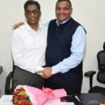 बिहार के नए चीफ सेकेट्री ने पद्भार संभाला, प्रत्यय अमृत को अमृतलाल ने कुर्सी पर बैठाया