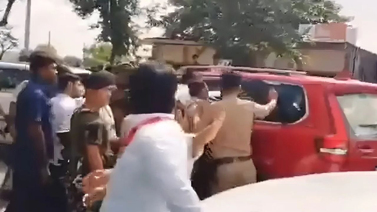 राहुल गांधी की यात्रा के दौरान RJD सांसद संजय यादव और विधायक डब्लू सिंह के बाडीगार्ड भिड़े, तेजप्रताप ने तेजस्वी पर साधा निशाना