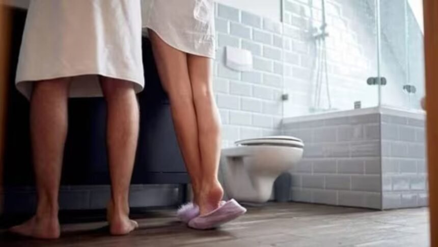 मॉल के वॉशरूम में अश्लील हरकत, मुजफ्फरपुर में लोगों ने किया हंगामा, प्रेमी जोड़े को थाने लेकर गई पुलिस