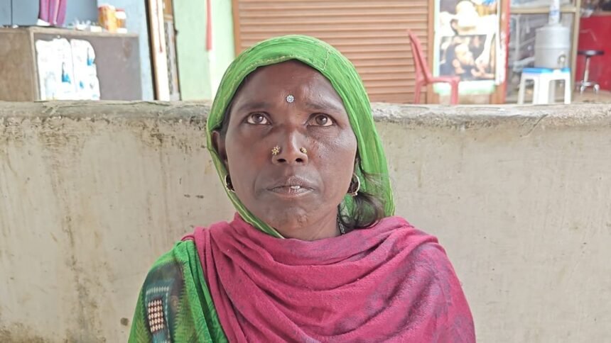 आंख की पुतली स्कैन कर उड़ा लिए 10 हजार, गढ़वा में साइबर ठगी का नया तरीका 1 आंख की पुतली स्कैन कर उड़ा लिए 10 हजार, गढ़वा में साइबर ठगी का नया तरीका