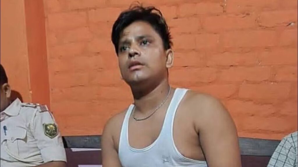पीएम मोदी की मां को गाली देने वाला निकला ओवैसी का फैन, NRC पर कर चुका है आंदोलन