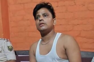 पीएम मोदी की मां को गाली देने वाला निकला ओवैसी का फैन, NRC पर कर चुका है आंदोलन