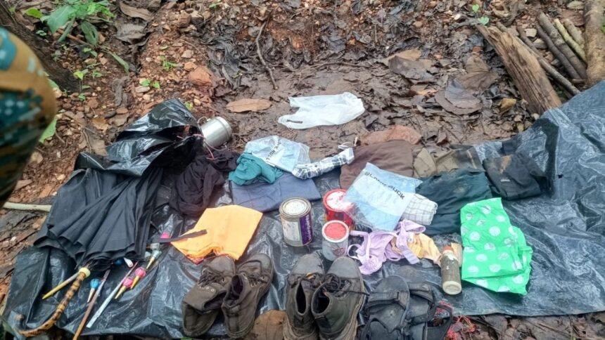 चाईबासा में सुरक्षा बलों को मिली सफलता, माओवादियों के छिपने के लिए बनाये गये तीन बंकर को किया ध्वस्त