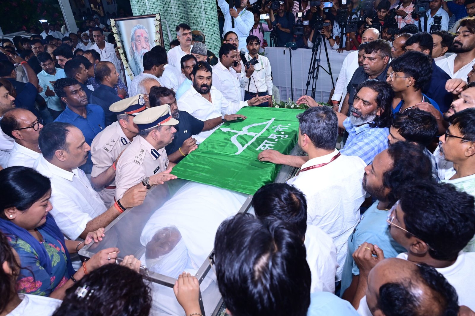 WhatsApp Image 2025 08 04 at 22.23.13 scaled