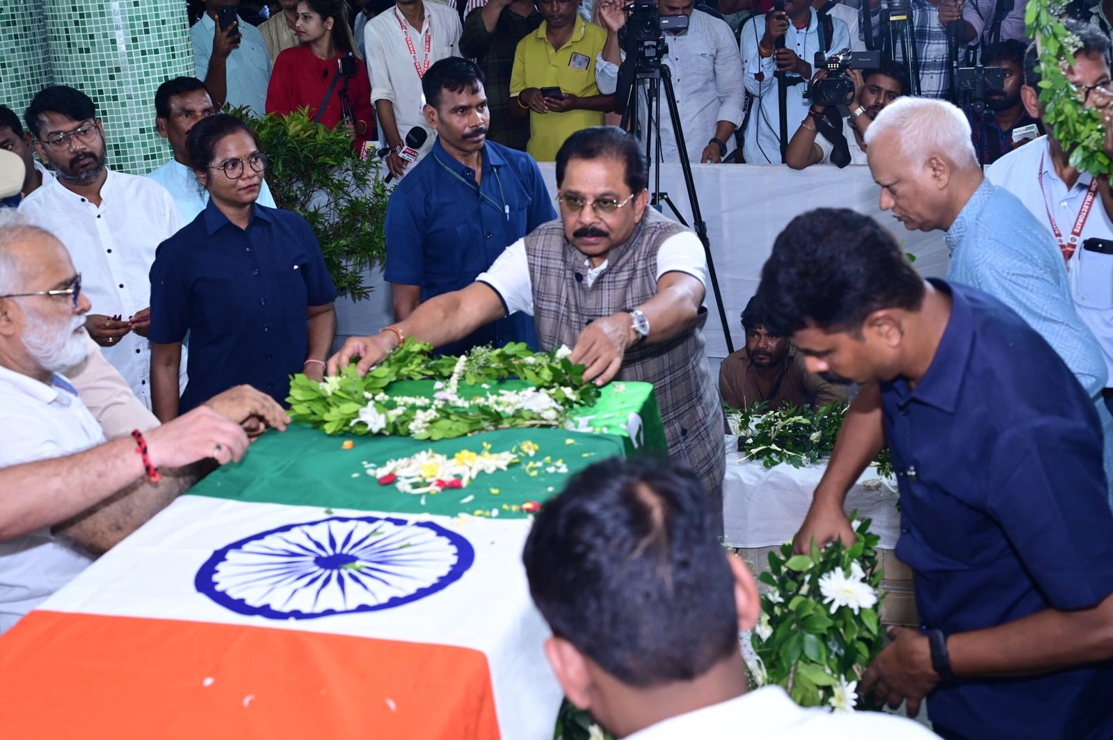 WhatsApp Image 2025 08 04 at 23.10.00 scaled