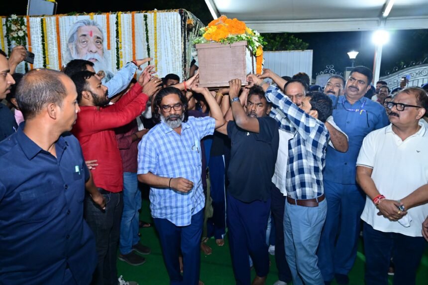 WhatsApp Image 2025 08 04 at 23.31.02